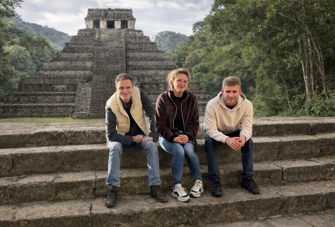 Dion Broers met familie in Mexico