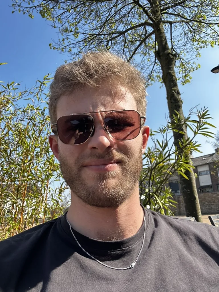 De mooiste man van Maastricht in het voorjaar